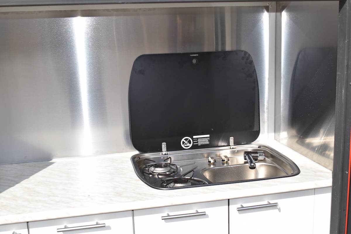 Туристический прицеп Мини кемпер