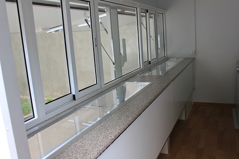 Торговый прицеп 212140-3